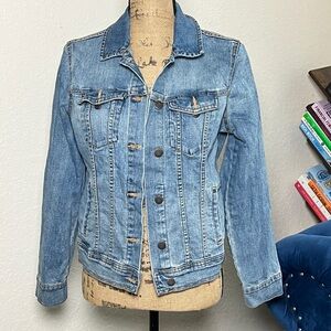 Old Navy Light Blue Denim Jean Jacket - Women's